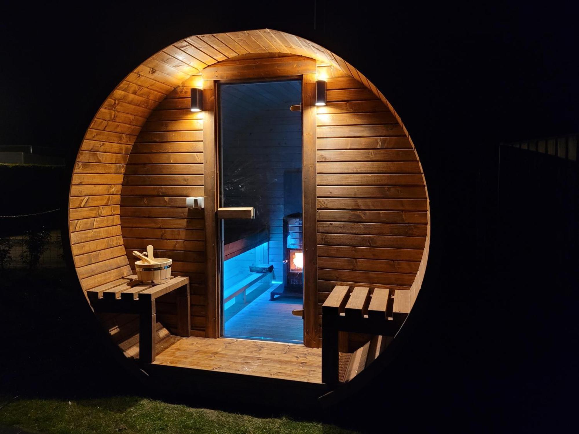 Tiny Zen House In Heinkenszand With Private Sauna, Airco, Outdoor Swimming Pool, Wifi And 2 Bedrooms Exterior foto
