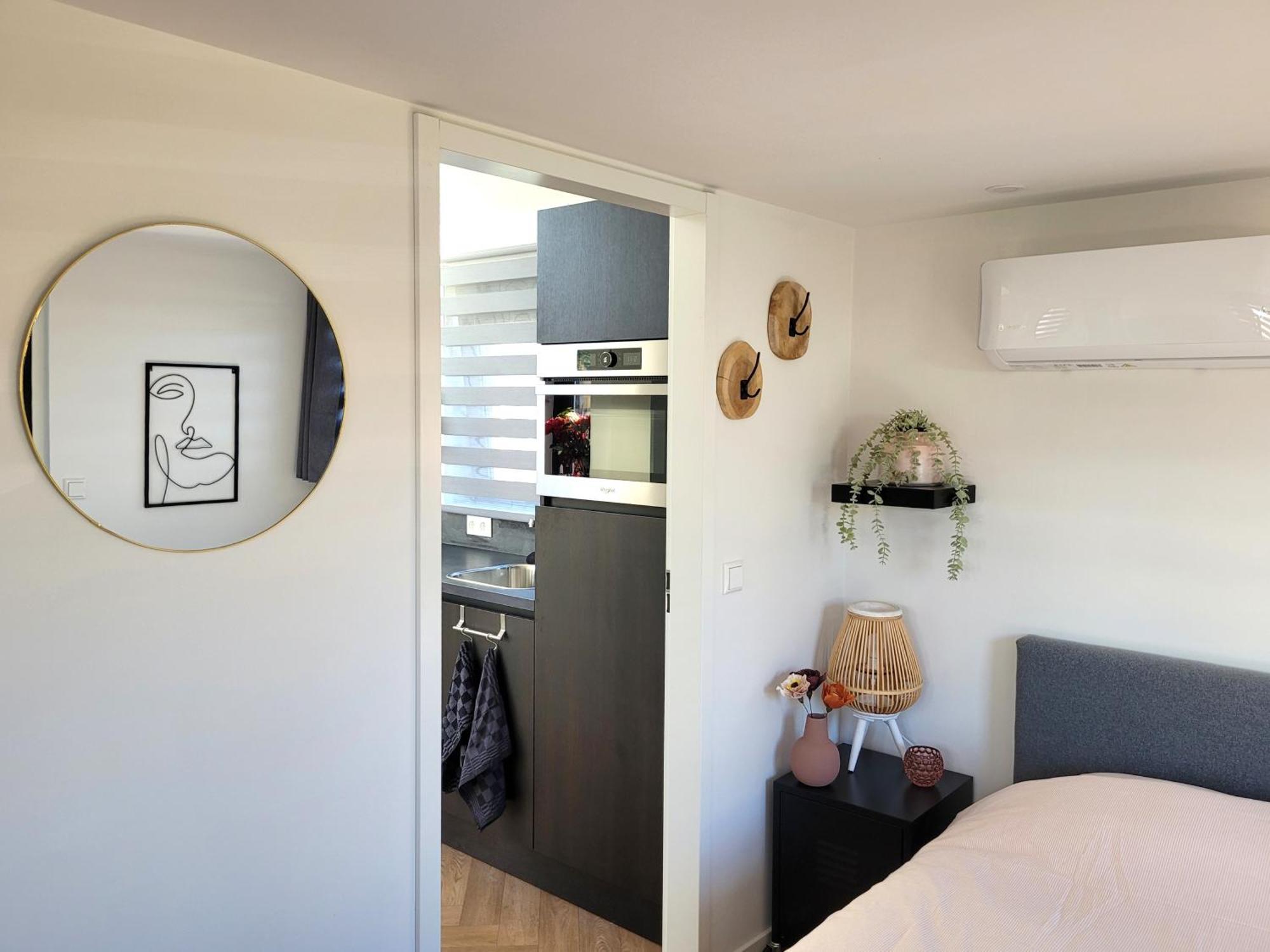 Tiny Zen House In Heinkenszand With Private Sauna, Airco, Outdoor Swimming Pool, Wifi And 2 Bedrooms Exterior foto